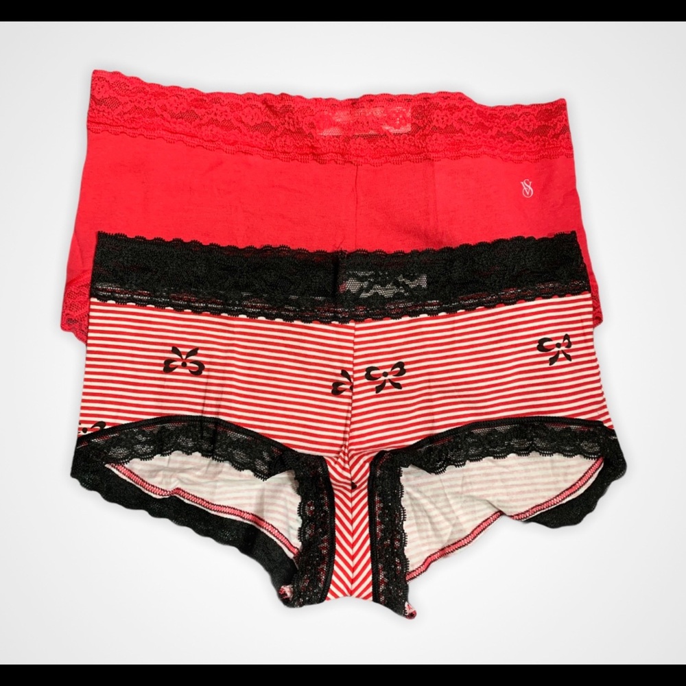 2 Victoria’s Secret pantries